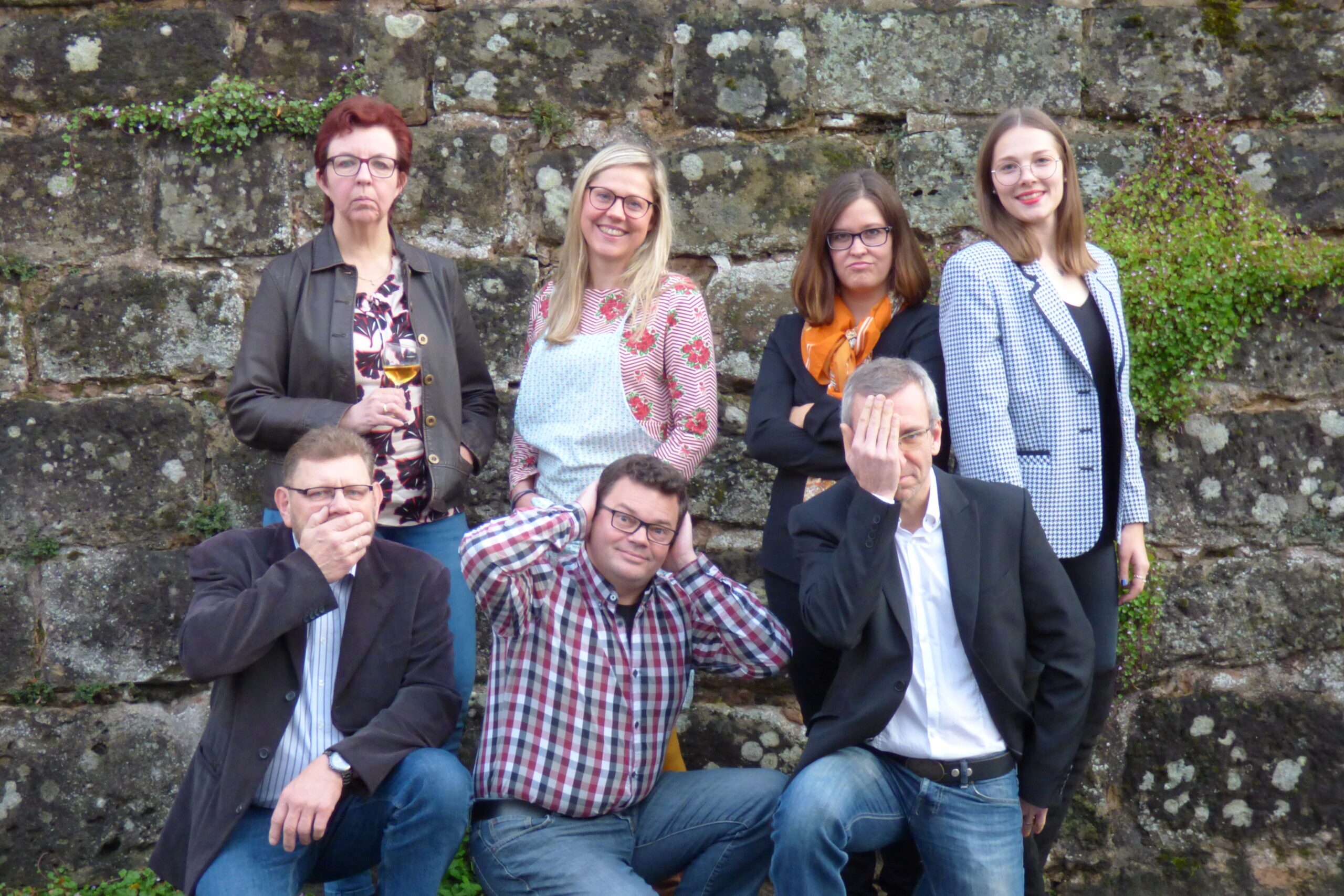 Szenenfoto „Verschwistert und Verschwägert“ – Theatergruppe Rohr, Spielzeit 2020